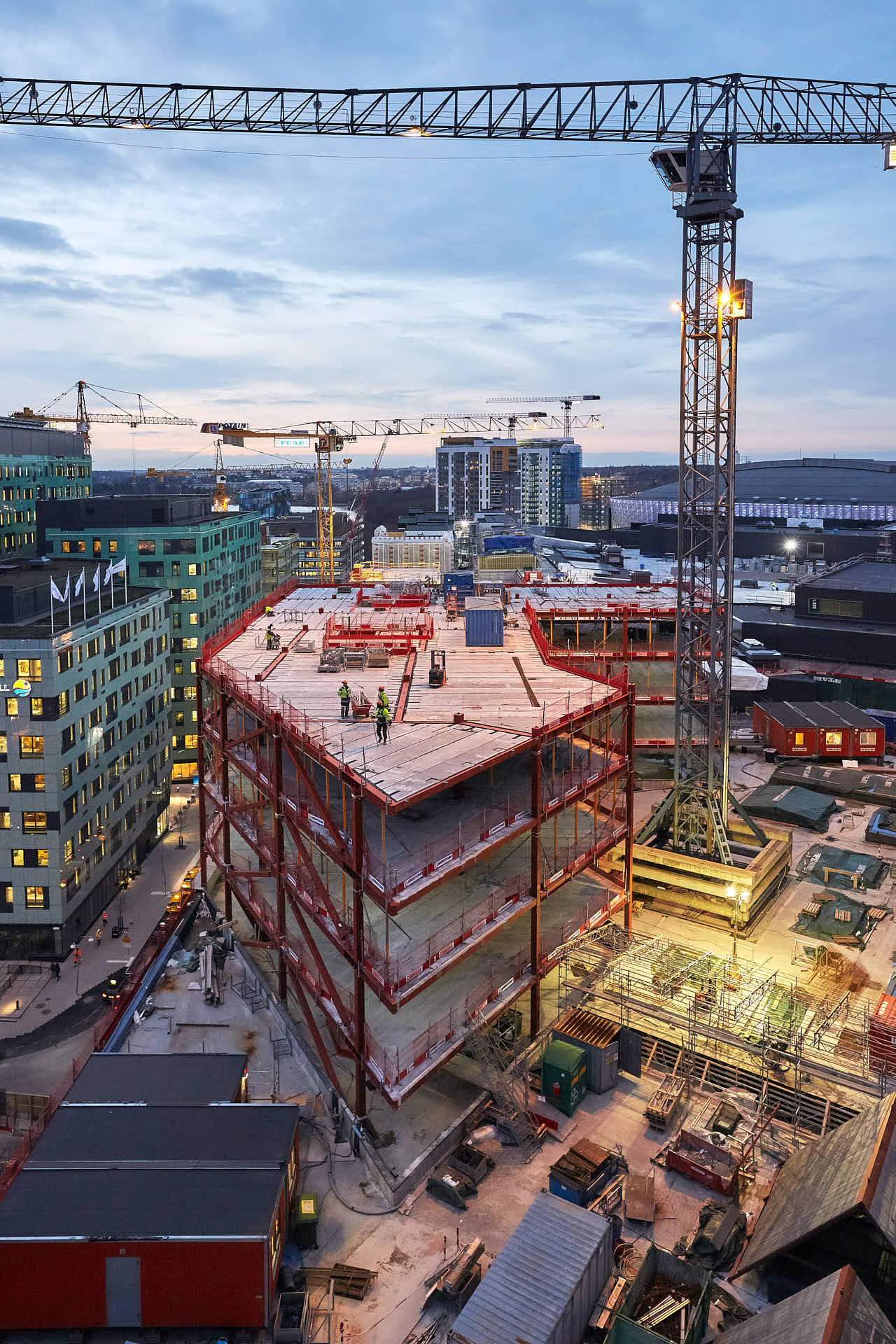 Hoghojdsfoto teliahuset solna hus5 montage stomme. Foto Martin Ekwall